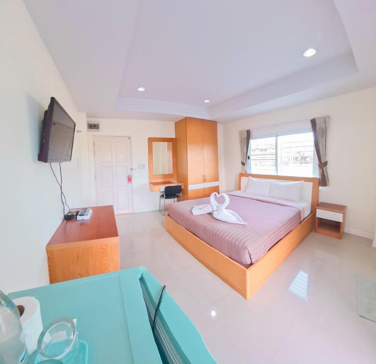 Surin Mansion 호텔 외부 사진